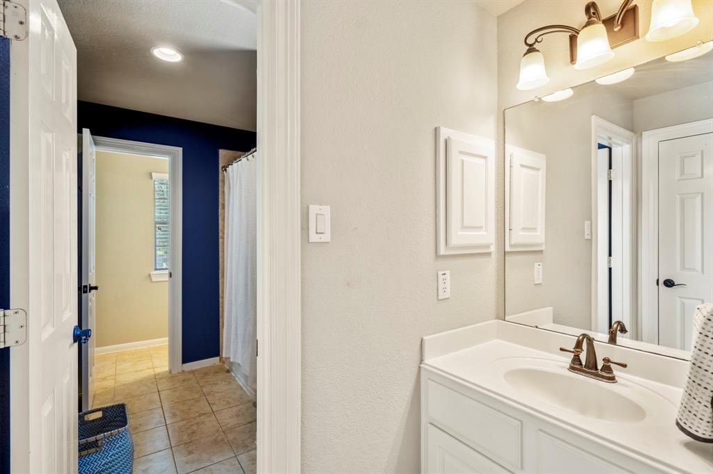 4611 Kings Landing Lane, Katy, Texas image 39