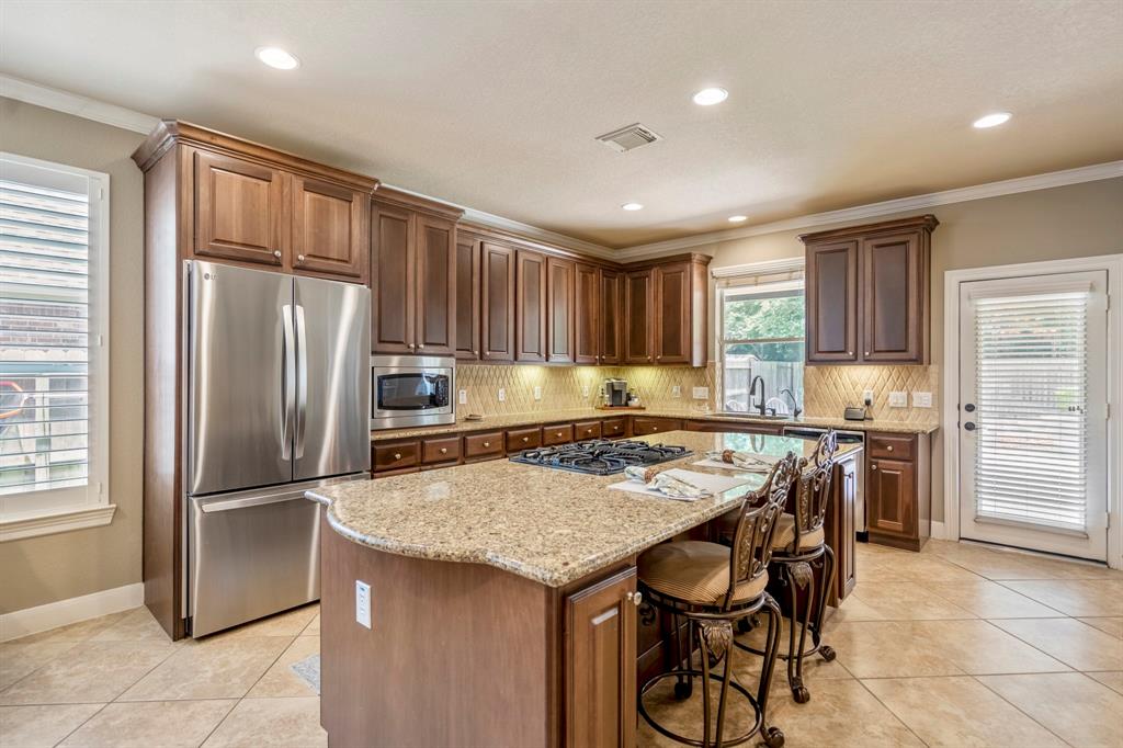 4611 Kings Landing Lane, Katy, Texas image 14