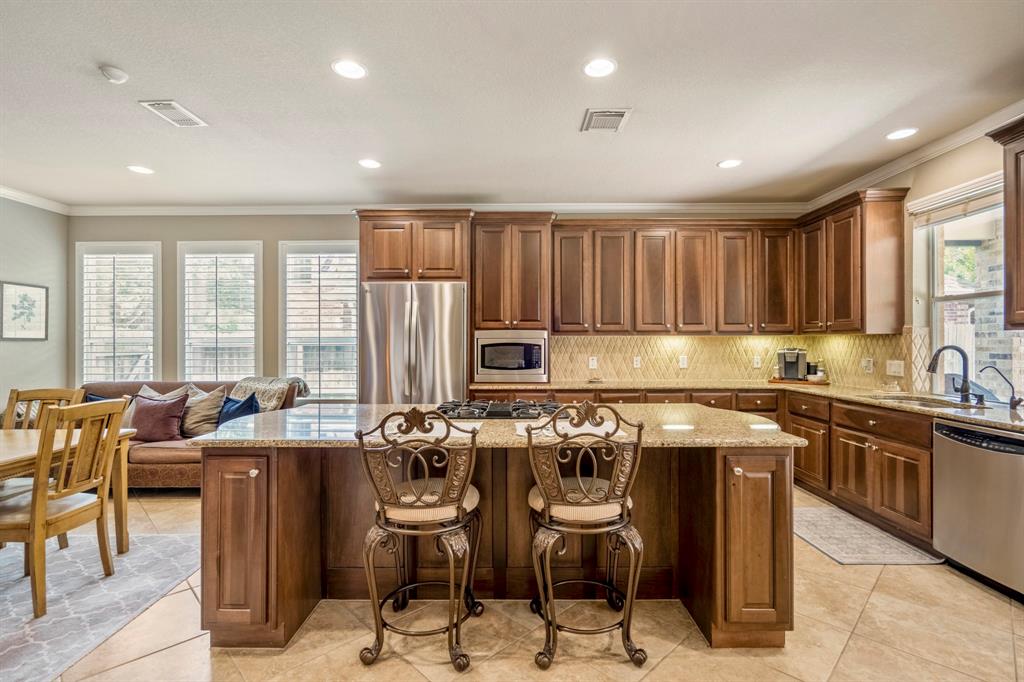 4611 Kings Landing Lane, Katy, Texas image 2