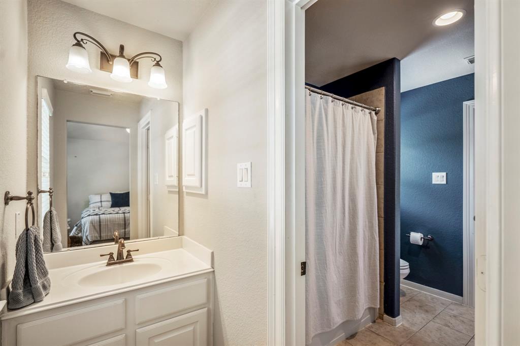 4611 Kings Landing Lane, Katy, Texas image 38