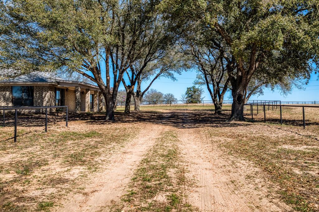 787 Private Road 1007, Caldwell, Texas image 5