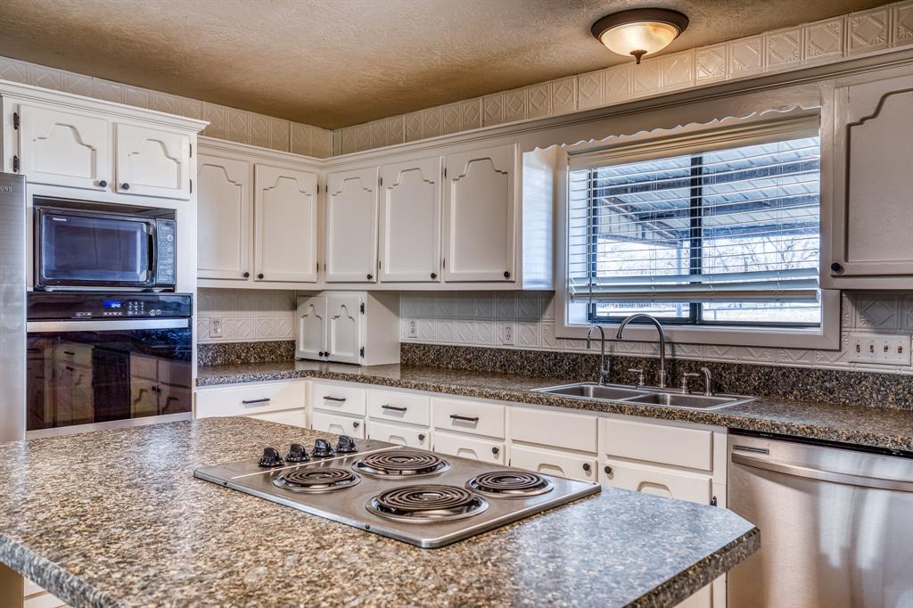 787 Private Road 1007, Caldwell, Texas image 13