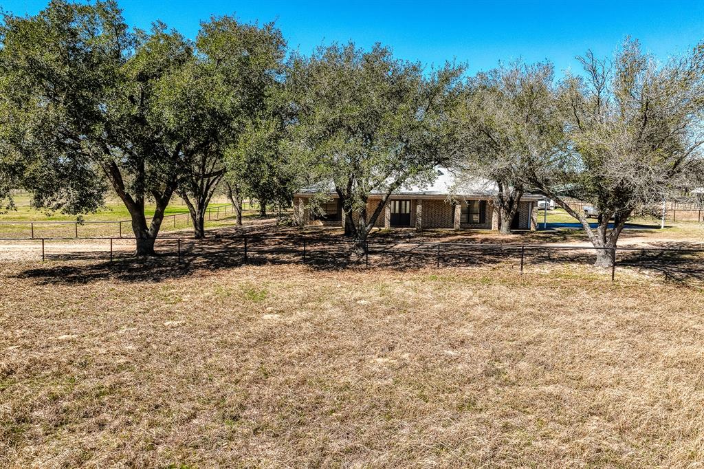 787 Private Road 1007, Caldwell, Texas image 4