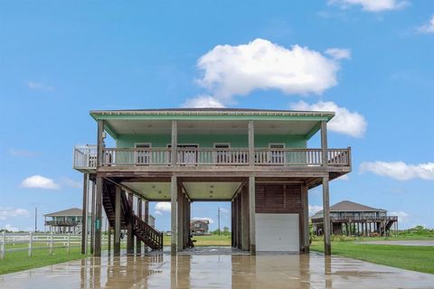 A home in Port Bolivar