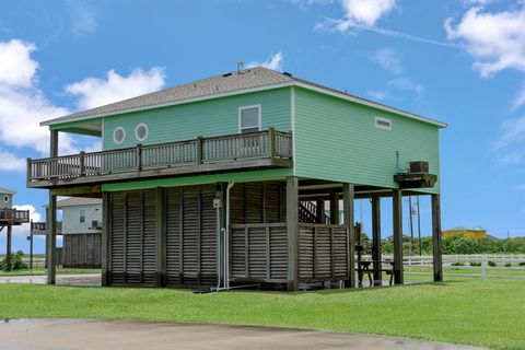 A home in Port Bolivar