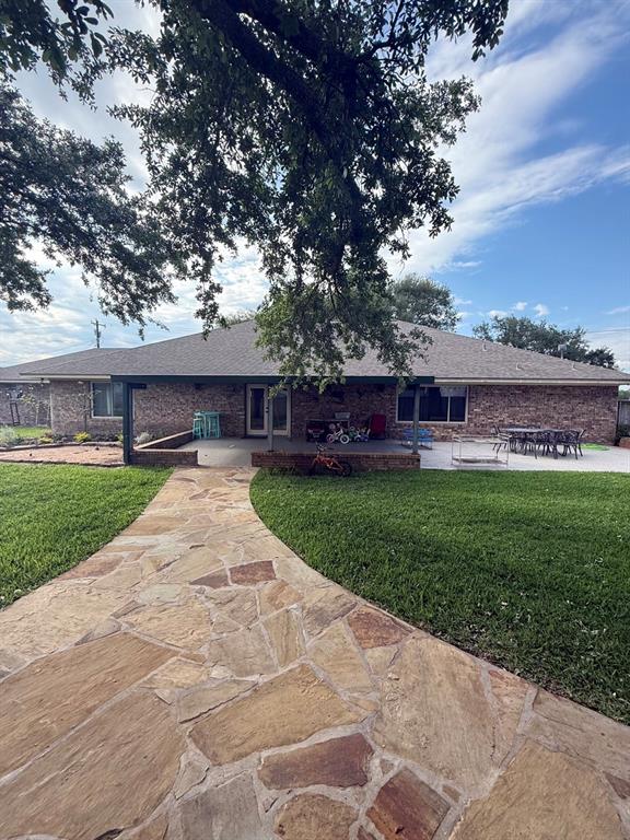 563 12th Street, Bay City, Texas image 8