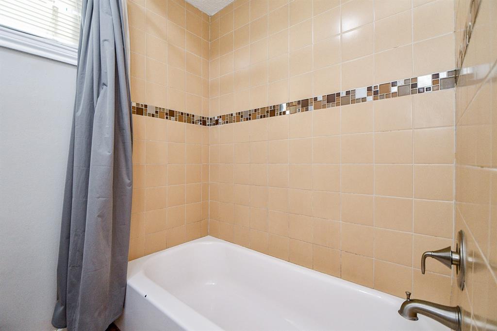 4719 Theall Road, Houston, Texas image 33