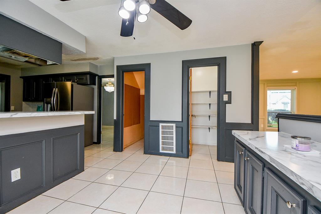 4719 Theall Road, Houston, Texas image 17