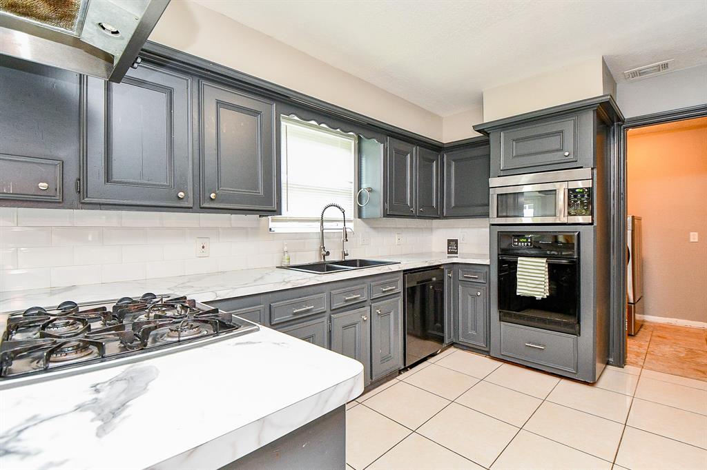 4719 Theall Road, Houston, Texas image 15