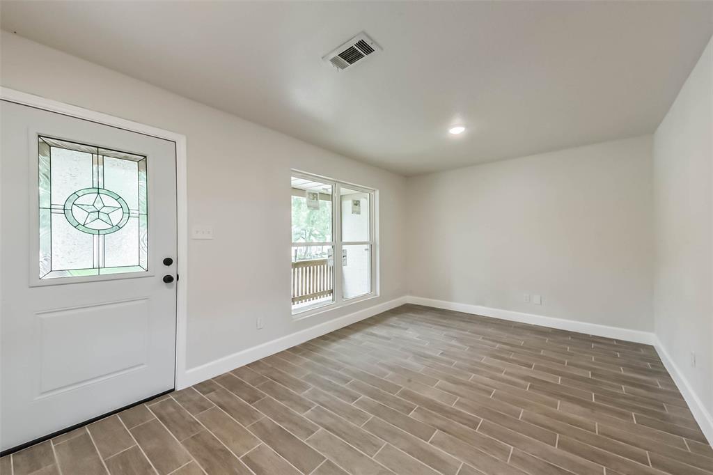 9096 N Comanche Circle, Willis, Texas image 5