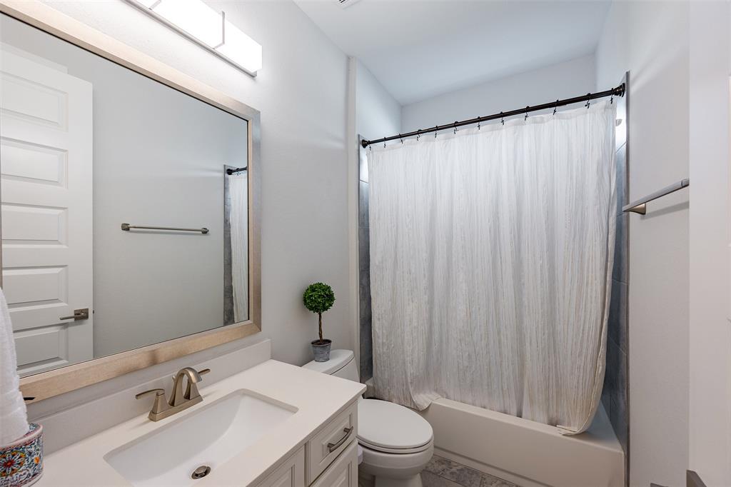 4423 Sterling Heights Lane, Sugar Land, Texas image 39