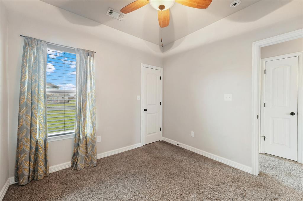 902 Wilham Street, Anahuac, Texas image 28