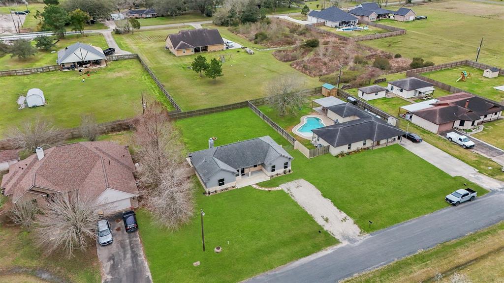 902 Wilham Street, Anahuac, Texas image 36