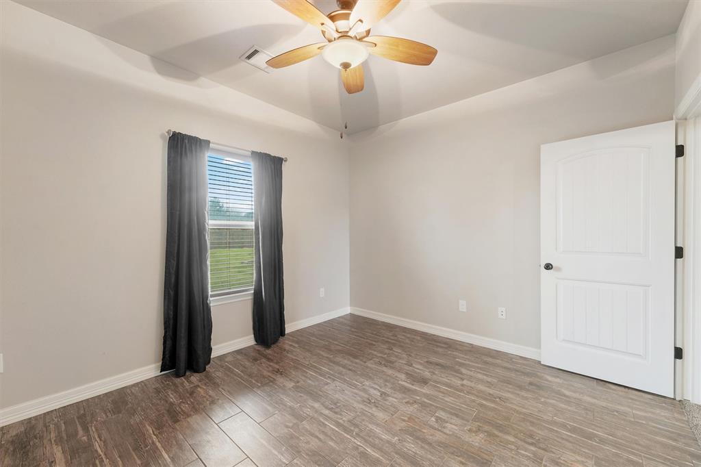 902 Wilham Street, Anahuac, Texas image 30