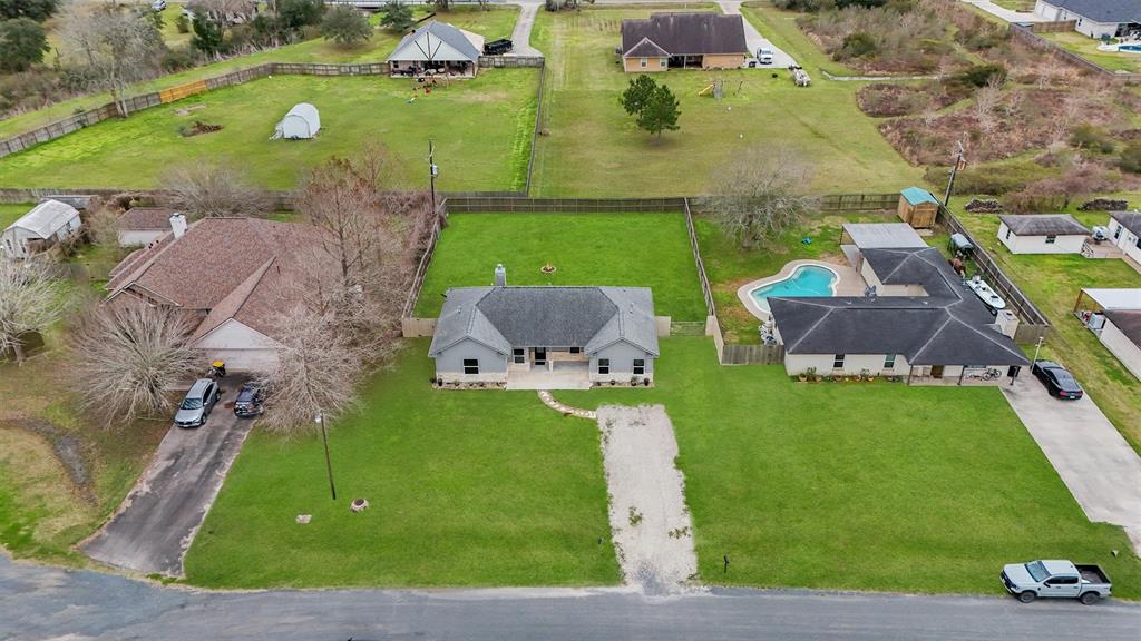 902 Wilham Street, Anahuac, Texas image 35