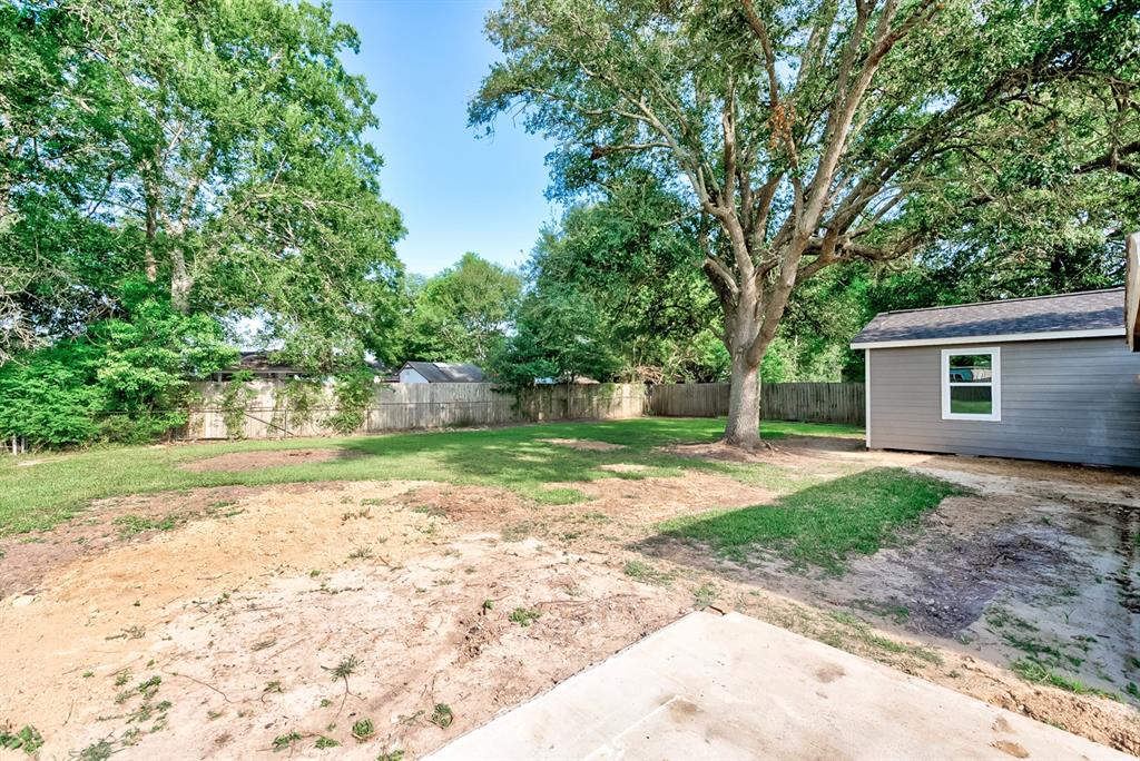 15492 San Jacinto Street, Hamshire, Texas image 33