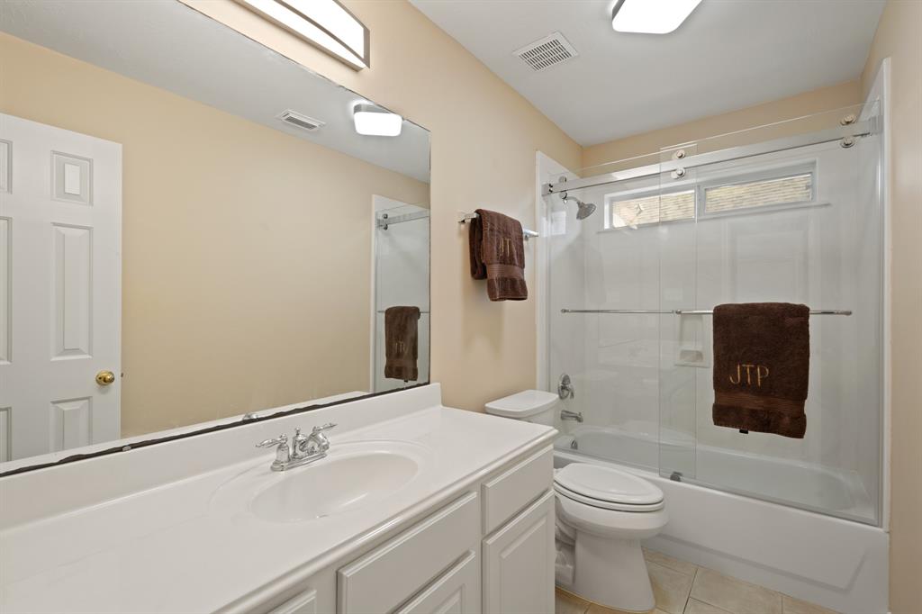1603 Martin Lake Drive, Richmond, Texas image 23