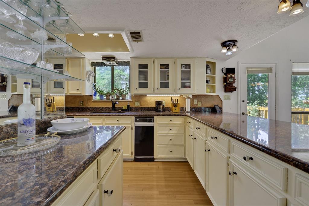 81 Edgewater Lane, Coldspring, Texas image 12