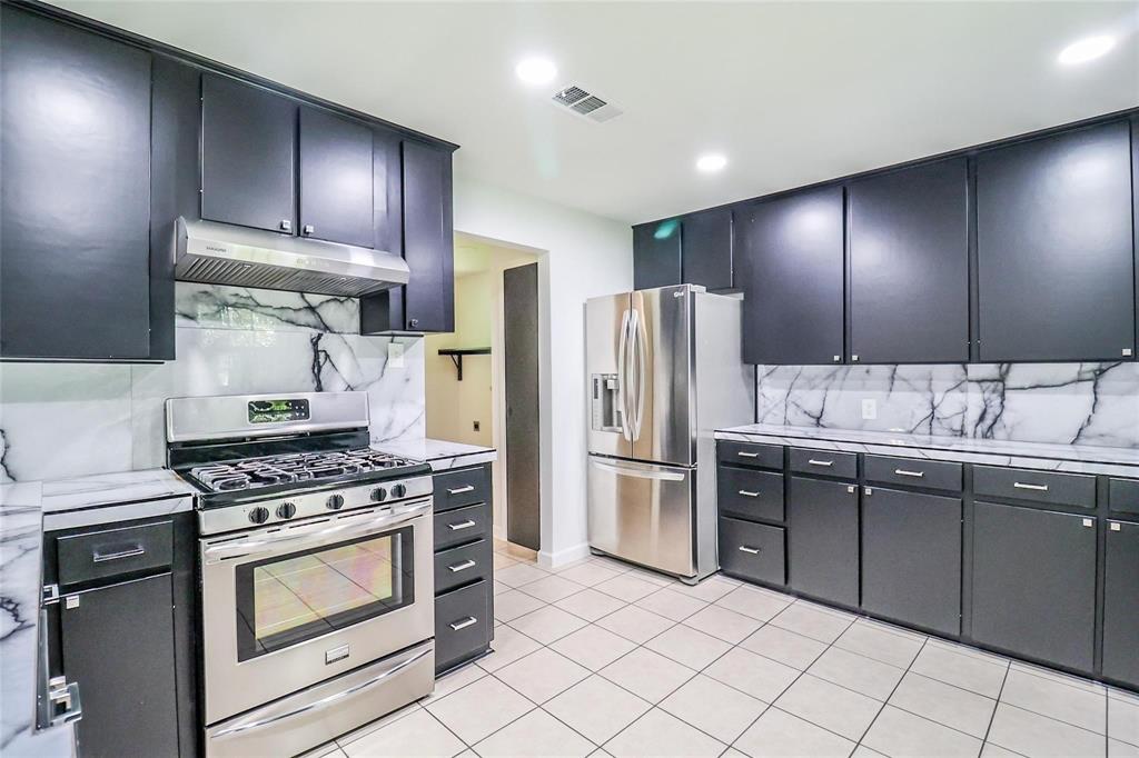 312 Mcmillan Street, Conroe, Texas image 4