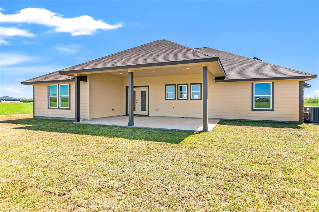 720 Chuckwagon Trail, Angleton, Texas image 29