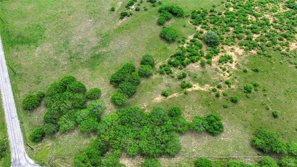 10 Patriot Circle, Luling, Texas image 10