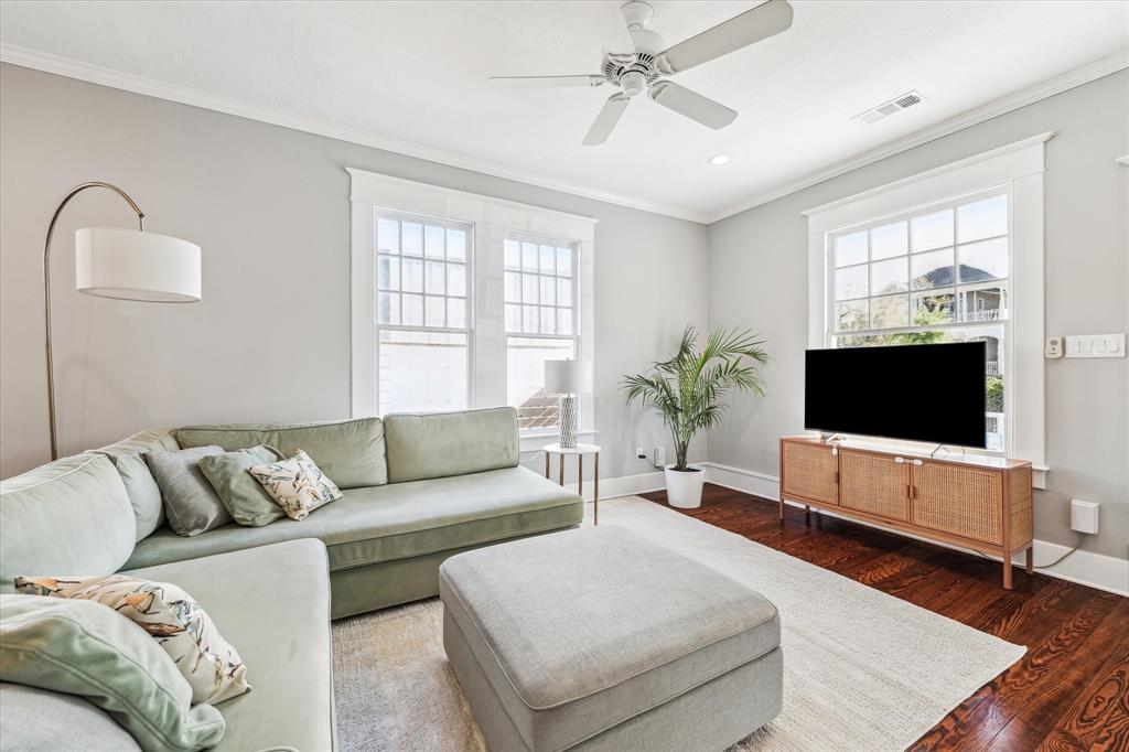 1827 Arlington Street, Houston, Texas image 7