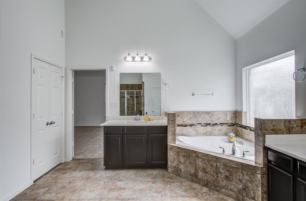 12514 Quartz Lane, Mont Belvieu, Texas image 35