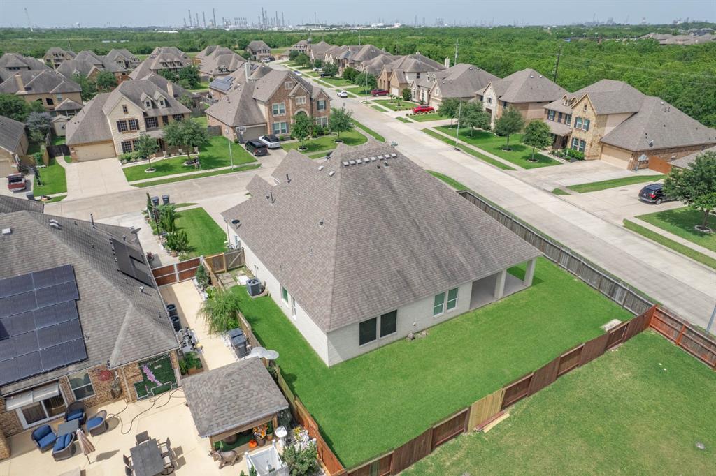 12514 Quartz Lane, Mont Belvieu, Texas image 43