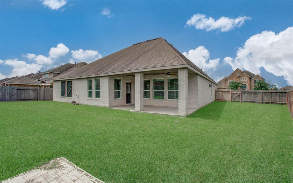 12514 Quartz Lane, Mont Belvieu, Texas image 39