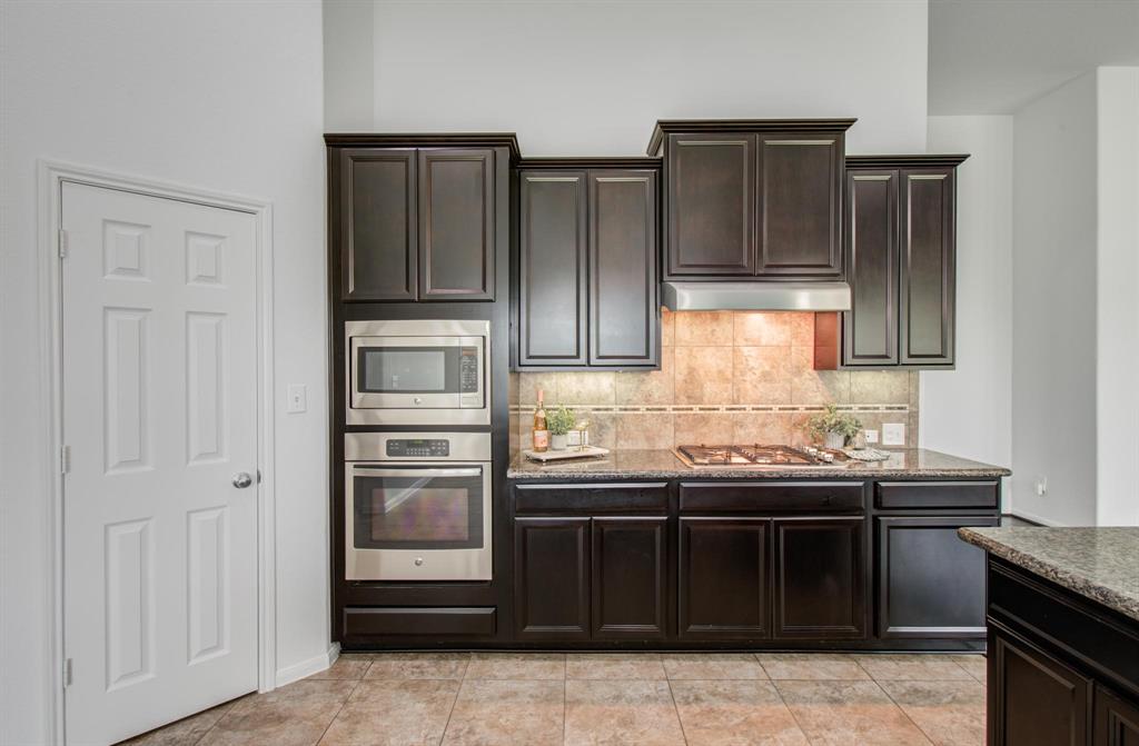 12514 Quartz Lane, Mont Belvieu, Texas image 26