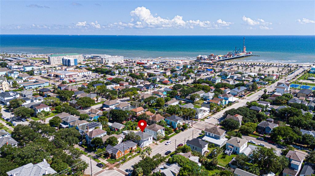 1812 27th Street, Galveston, Texas image 2