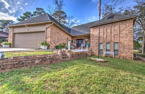 52 Cherry Hill Drive Conroe TX 77304