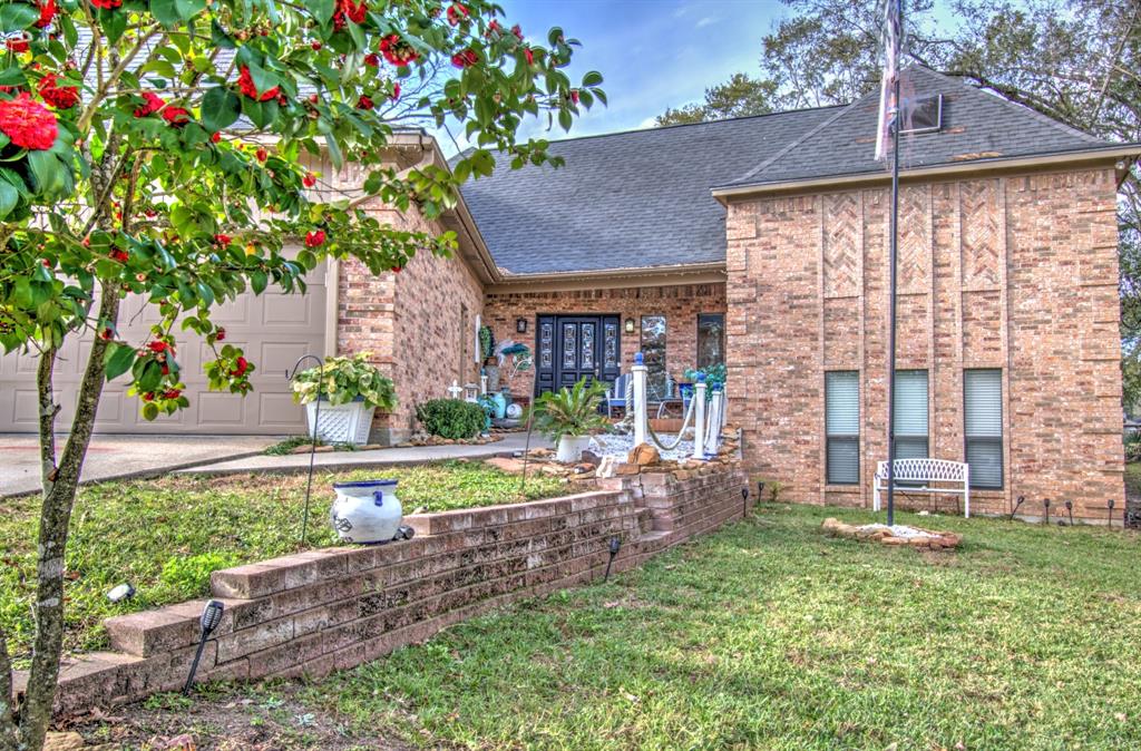 52 Cherry Hill Drive, Conroe, Texas image 4