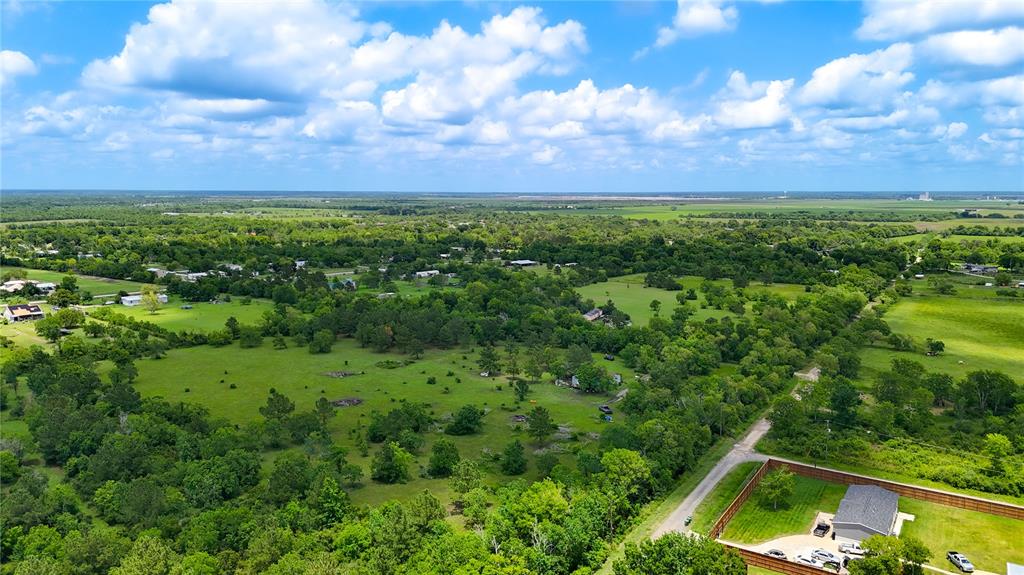 179 Private 48931, Dayton, Texas image 32