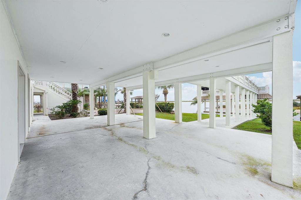 1809 Laguna Harbor Estate Boulevard, Port Bolivar, Texas image 41