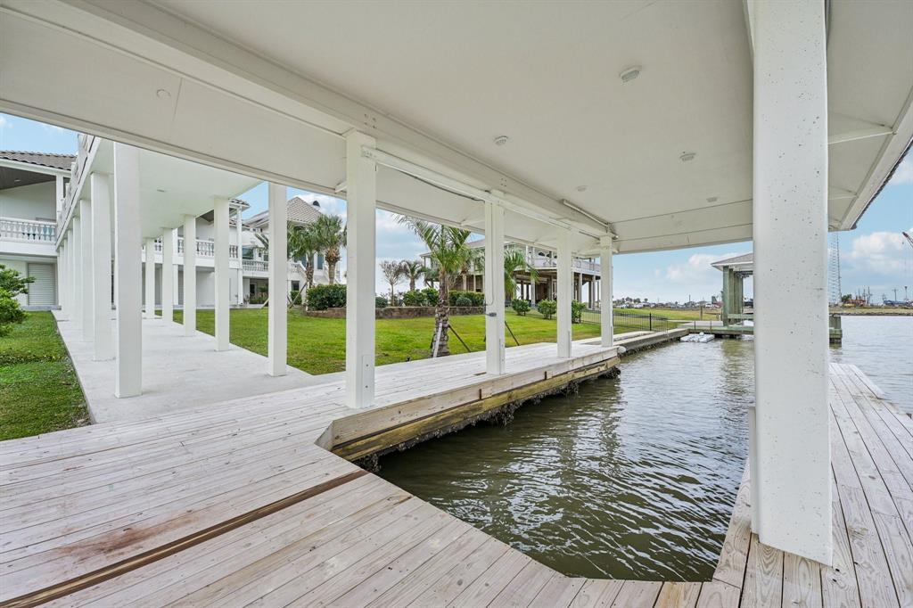 1809 Laguna Harbor Estate Boulevard, Port Bolivar, Texas image 40