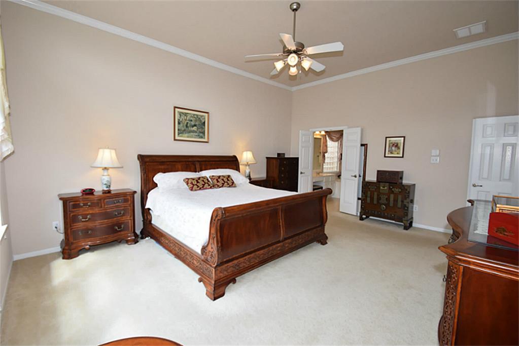 12103 Ensenada Canyon Lane, Houston, Texas image 17