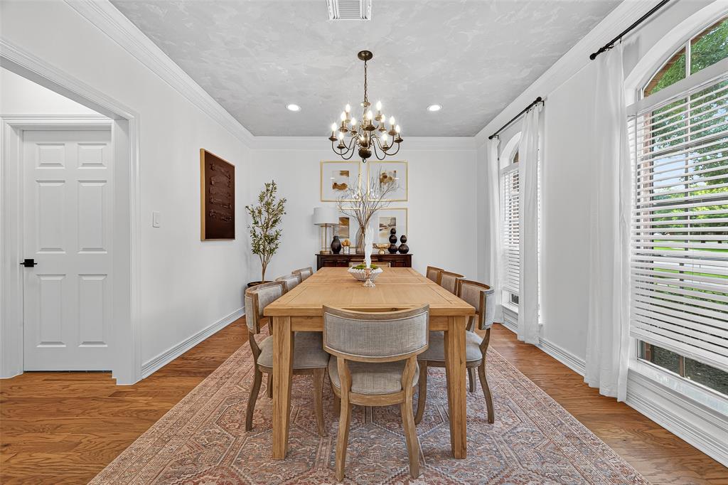 22115 Mission Hills Lane