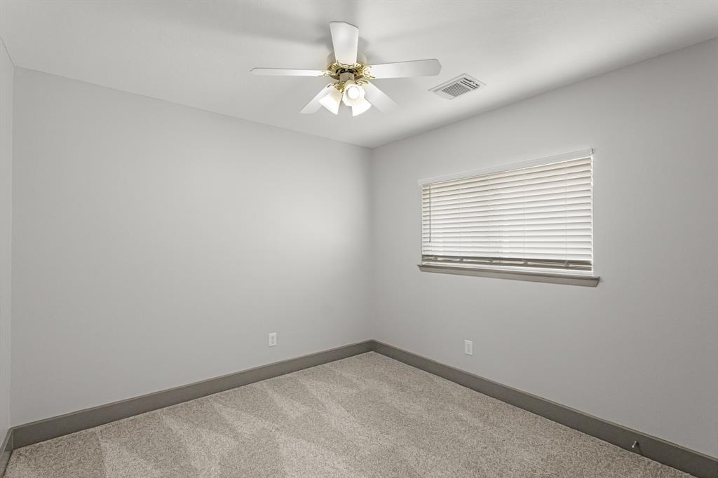 430 Laurel Timbers Drive, Houston, Texas image 7