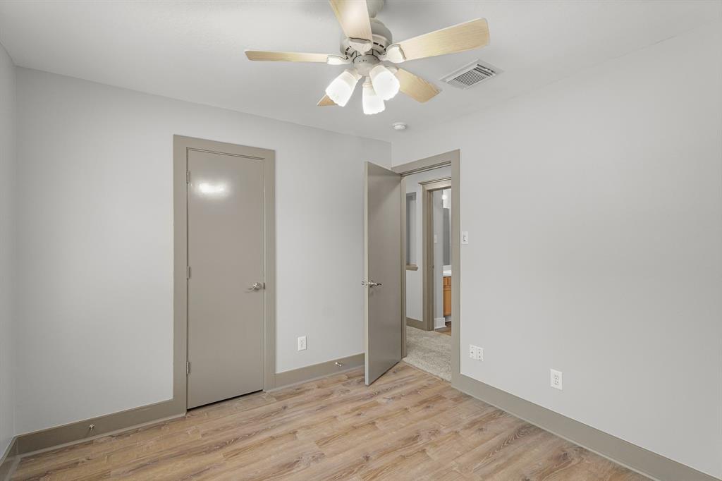 430 Laurel Timbers Drive, Houston, Texas image 5