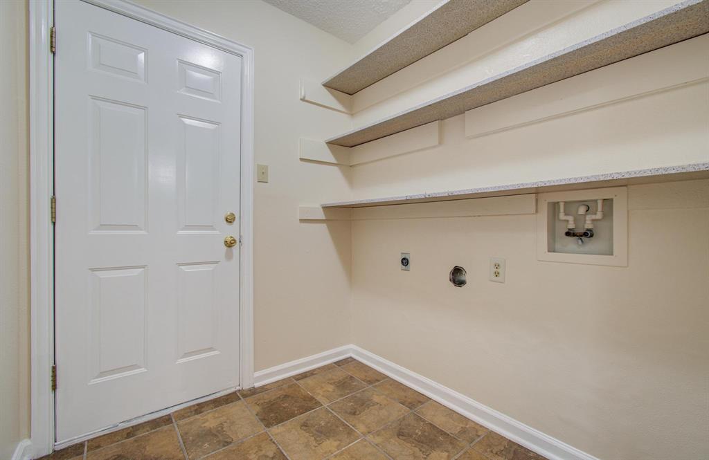 6926 Fox Knoll Lane, Humble, Texas image 25