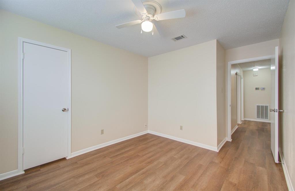6926 Fox Knoll Lane, Humble, Texas image 34