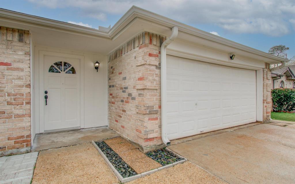 6926 Fox Knoll Lane, Humble, Texas image 7