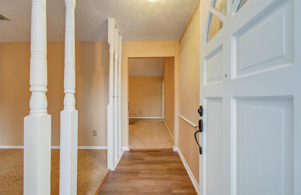 6926 Fox Knoll Lane, Humble, Texas image 8