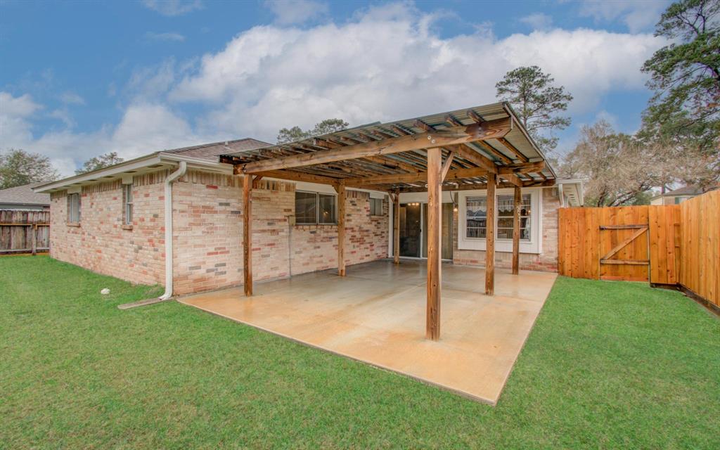 6926 Fox Knoll Lane, Humble, Texas image 46
