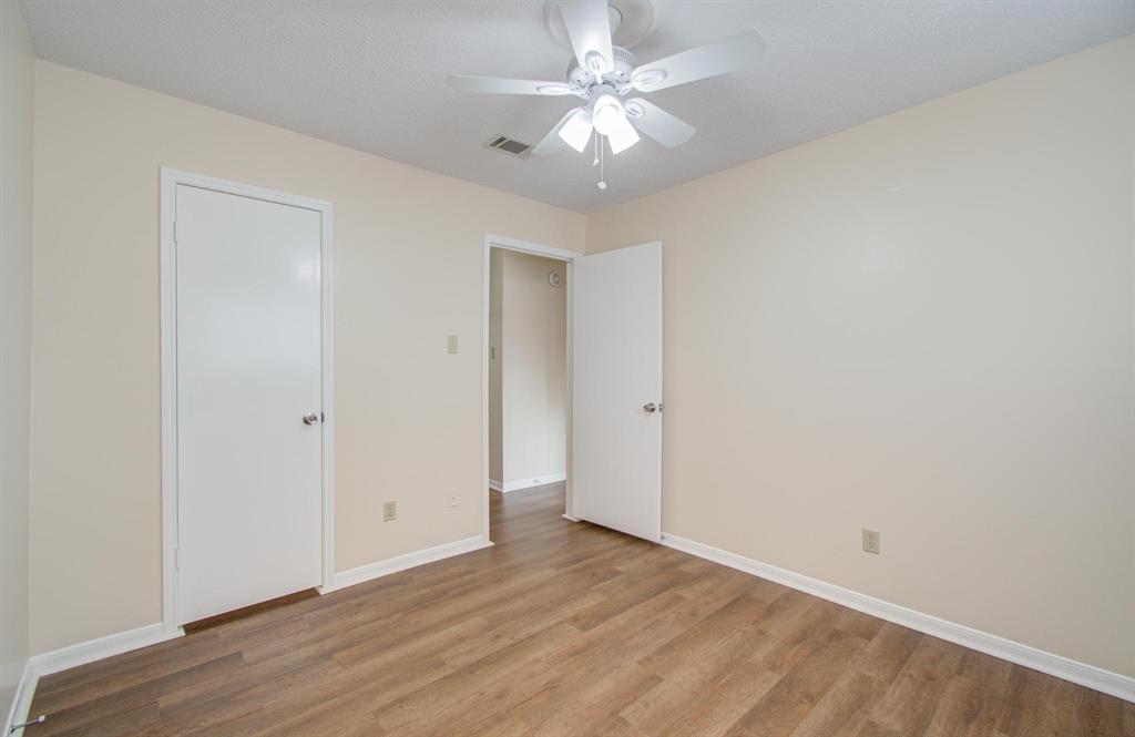 6926 Fox Knoll Lane, Humble, Texas image 28