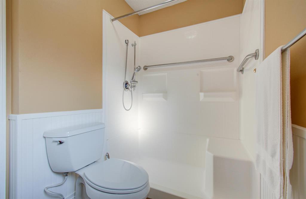 6926 Fox Knoll Lane, Humble, Texas image 40