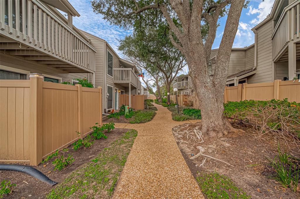 2379 Briarwest Boulevard 46