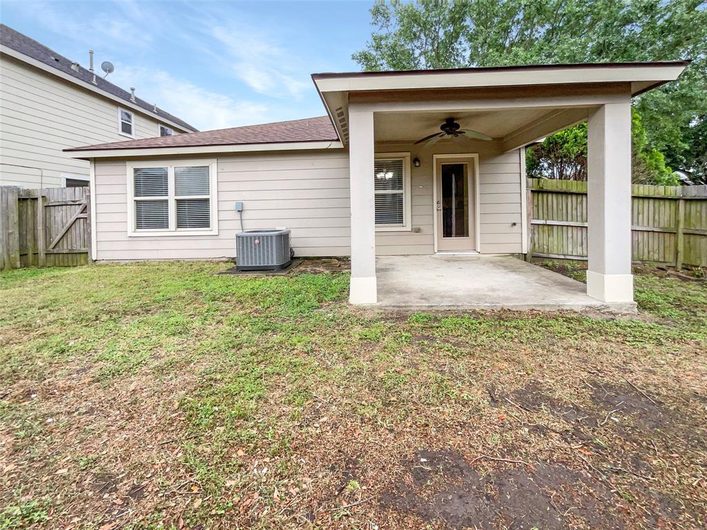 251 Silky Leaf Drive, Houston, Texas image 8