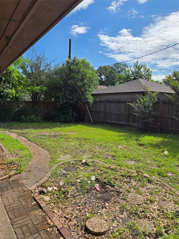 11318 Maple Springs Drive, Houston, Texas image 35